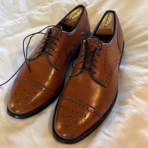 Classic AE Sanford shoes, with trees.